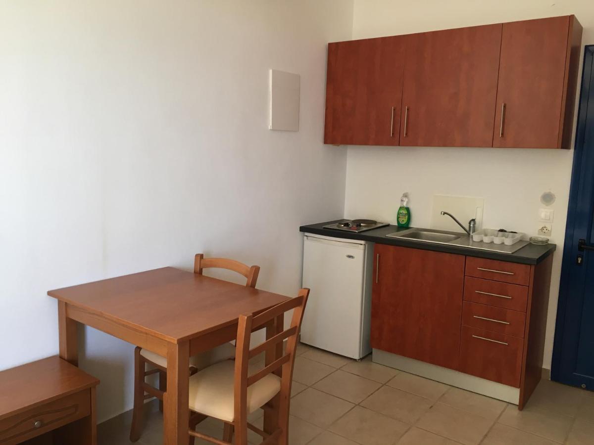 Eugenia Travasarou Sea View Appartments Diakofti Exterior photo