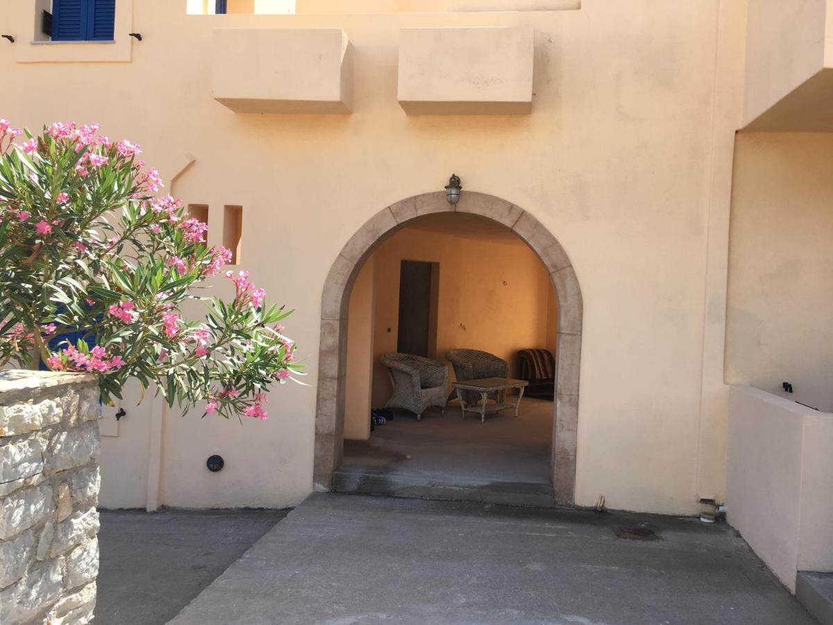 Eugenia Travasarou Sea View Appartments Diakofti Exterior photo