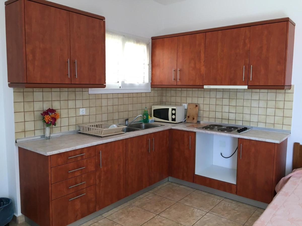 Eugenia Travasarou Sea View Appartments Diakofti Exterior photo